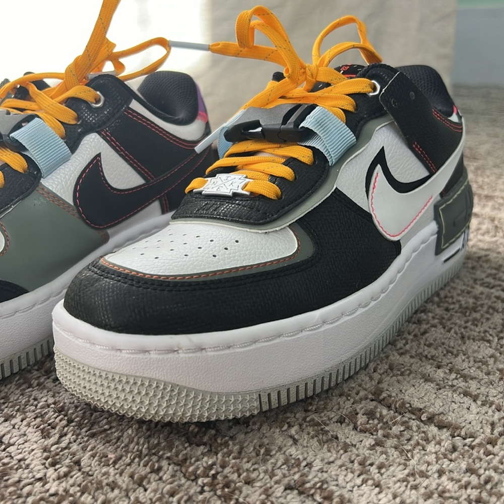 Nike Air Force 1 Shadow “Spiral Sage” - Picture 2 of 9
